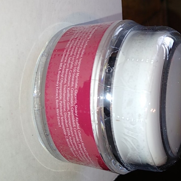 Pureluxe Renew & Revive Eye Cream - Picture 4 of 5